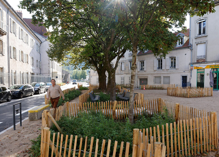 Place De Lattre De Tassigny 83470 Saint-maximin-la-sainte-baume